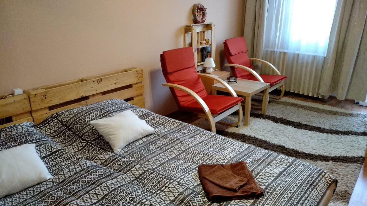 Gesztenyés Apartman Miskolc Exterior foto