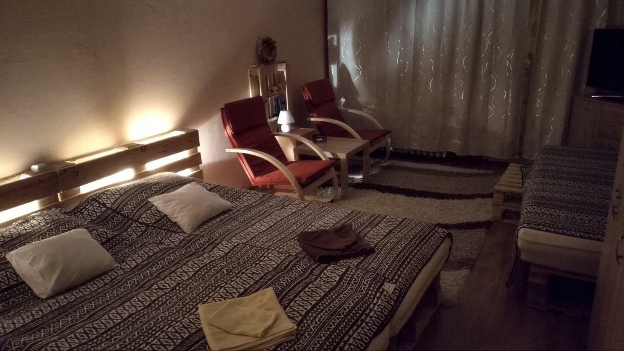 Gesztenyés Apartman Miskolc Exterior foto